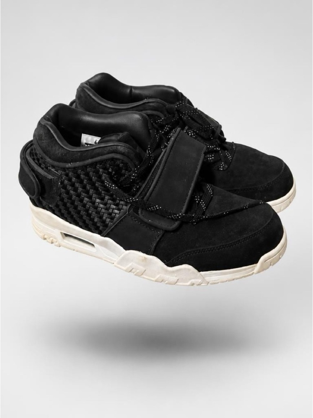 Nike Air Victor Cruz Trainer Black/Summit White 777535-004 Size 8.5